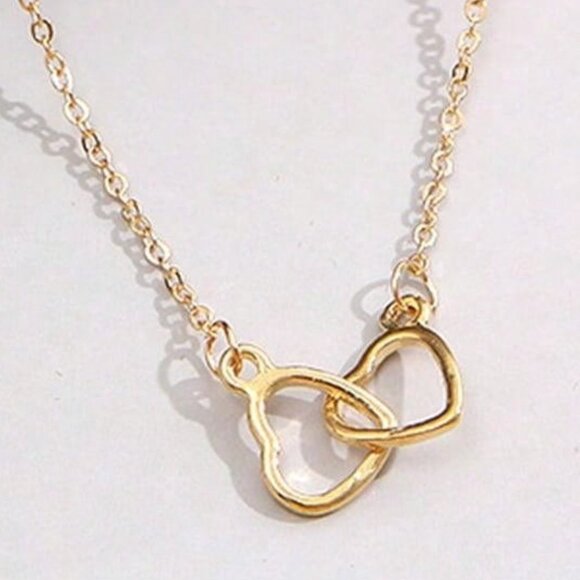 Charm pendant Necklace, Heart Charm Necklace, Dainty chain necklace - Picture 6 of 8